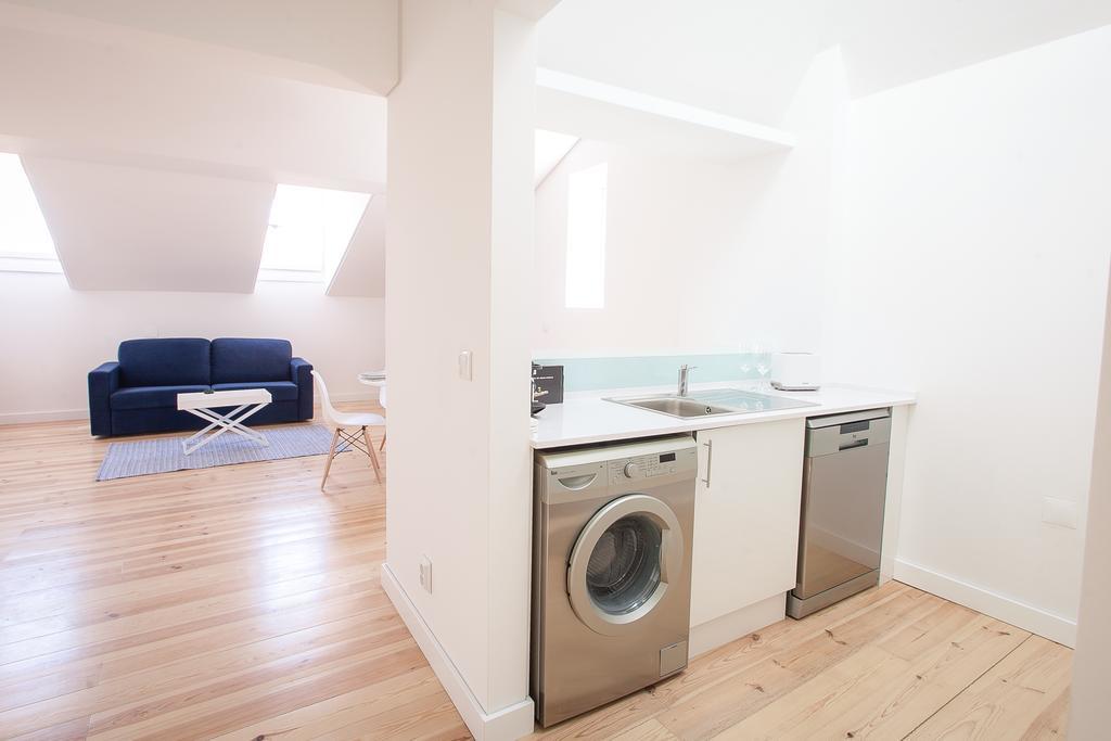 Apartment Loving Chiado Lissabon