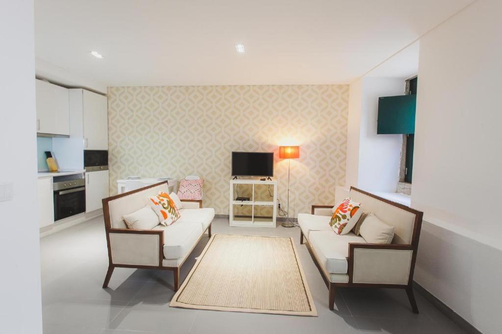 Apartment Loving Chiado Lissabon